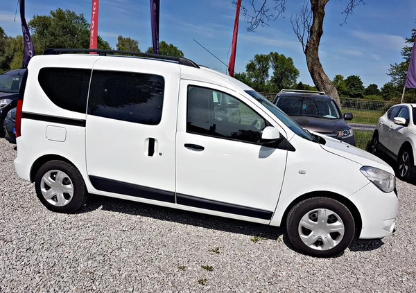 Dacia Dokker cena 29900 przebieg: 222000, rok produkcji 2016 z Białystok małe 379